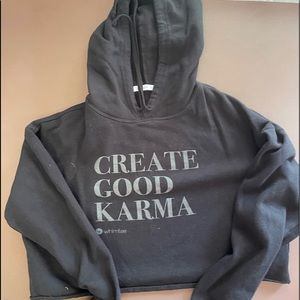 Small crop sweatshirt